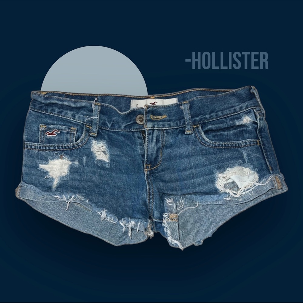 Hollister shorts. Bundle and save!!